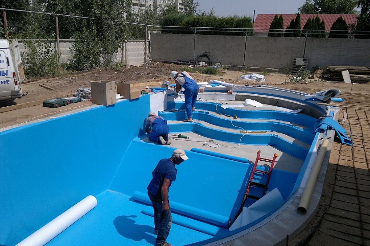 swimming pool contractors in hyderabad